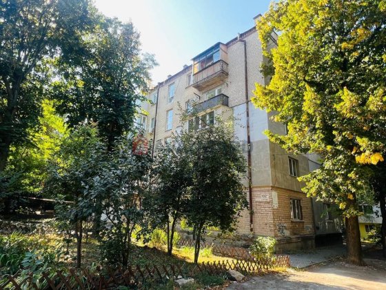 Продам 2к квартиру пр.О.Поля возле Славутича Днепр