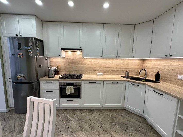 Продаж 2к квартира, ремонт, АГВ, середній поверх, новобуд, ТОРГ - фото 1