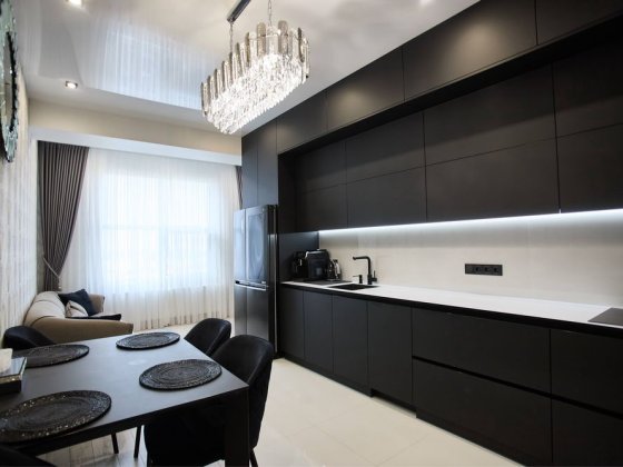 Продам 3-х ком с дизайнерским ремонтом в ЖК Баку р-н Комсомольской Днепр