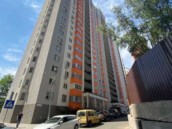 Квартира біля метро Васильківська після будівеьників Киев