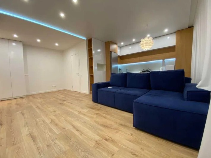 Продам 2 кімнатну квартири ЖК "River Park" Набережна Перемоги 42Ф - фото 1