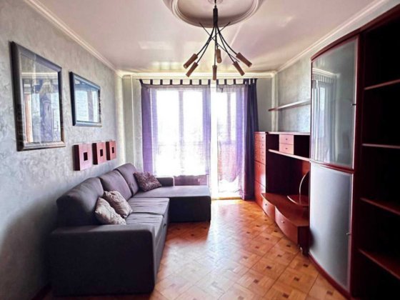 Продаж ЗАТИШНОЇ однокімнатної квартири на Донця Киев