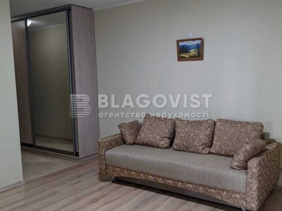 1К Розумовського 19 м. Житомирська 5 хв Київ