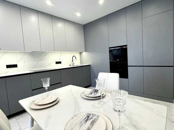 Продаж!!! 2 кімнатна квартира ЖК Варшавський Плюс ремонт Киев