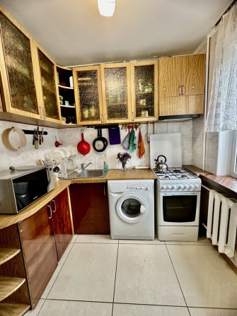 Стражеско, 7 2к квартира 3й поверх, не кутова, тепла. - фото 1