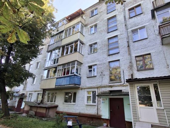 СЕРТИФІКАТ. Продаж 1- нокімнатна квартира. Цегляний будинок! Чернигов