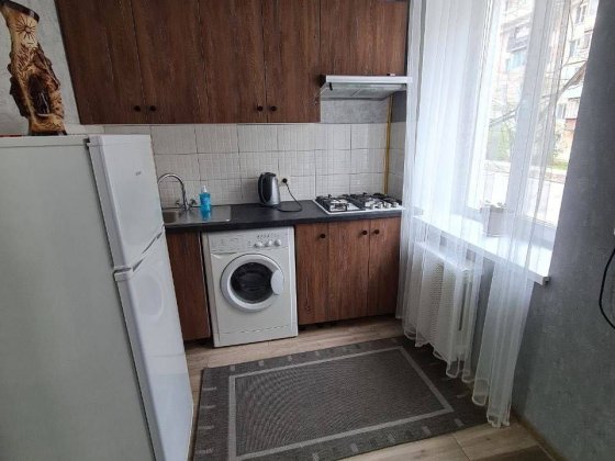 Продам 2 кім в центрі Житомир