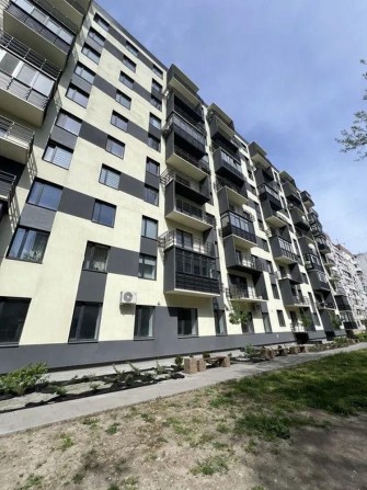 Продам 2-комн квартиру в районе Тепличная ул. - фото 1