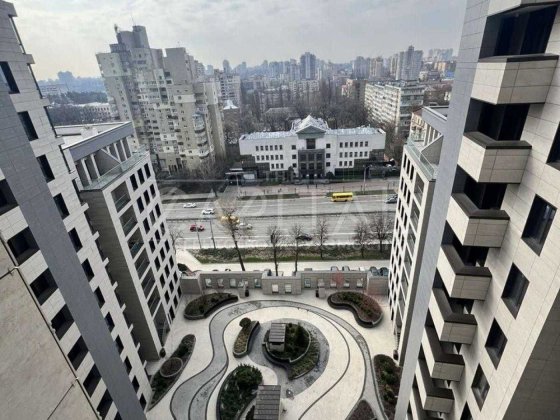 Продаж 4-кімнатної квартири в ЖК Crystal Park Tower, 127 м² Киев