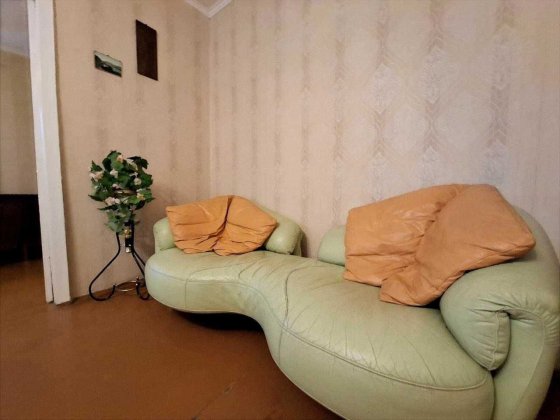 Продам 2 комнатную квартиру на Рабочей Днепр