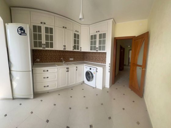 Продаж 3-кімнатної квартири з ремонтом! вул. 1-ша Танкова Бригада Чернигов