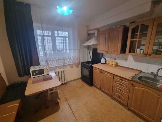 комісія 3% продам 2 кім квартиру вул. Дубровицька 5 Киев