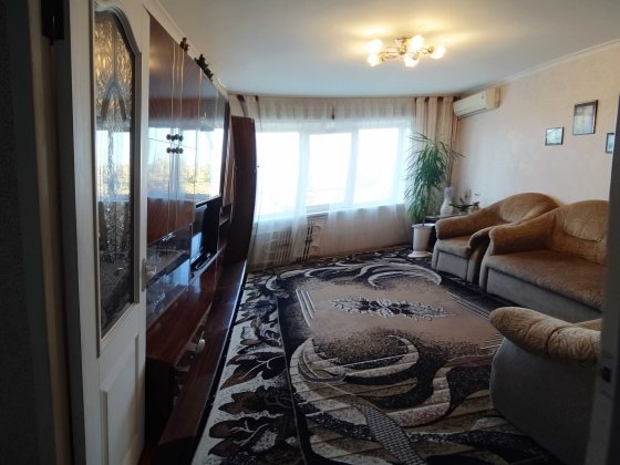 3-комн. чешка, 3/9, АНД район, ж/м Фрунзенский,  ул. Шолохова 25, Дніпро