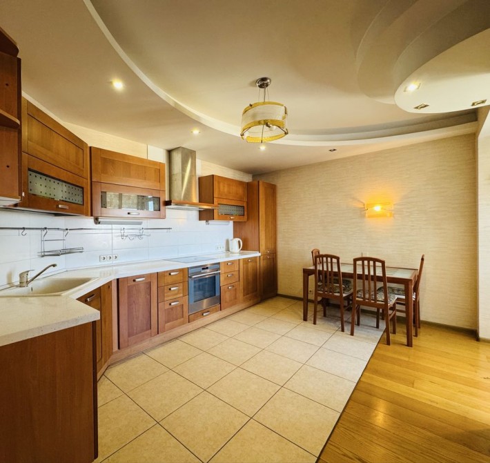 Продаж 3 кім.квартири, вул Осіння 33 - фото 1