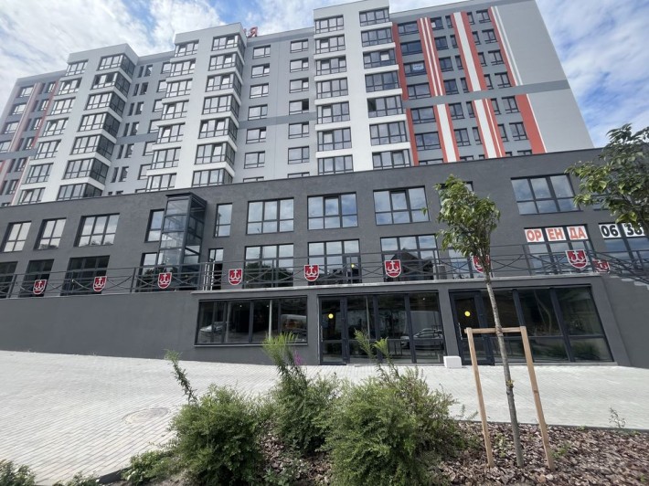 1 кімнатна квартира 51,5 м2 на Привокзальній - фото 1