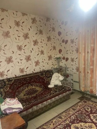 Продам 3-комн квартиру в районе Янтарная ул. - фото 1