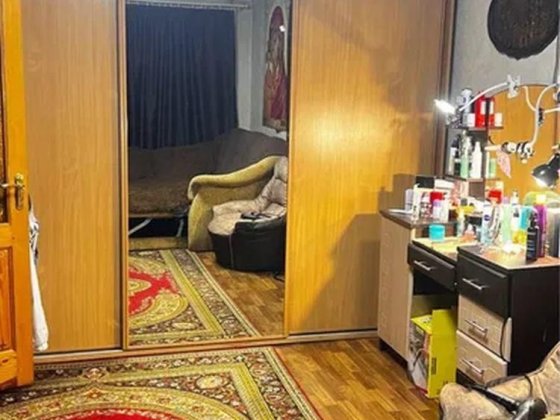 Продам 1-комн квартиру в районе Газеты "Правда" просп. Днепр