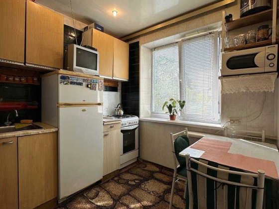 Продам 2 кімнатну квартиру Днепр