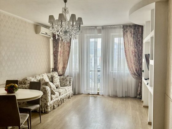 ГАРНИЙ ПОВЕРХ 2-к квартира ЖК Голосієво Киев