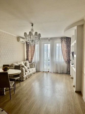 ГАРНИЙ ПОВЕРХ 2-к квартира ЖК Голосієво - фото 1