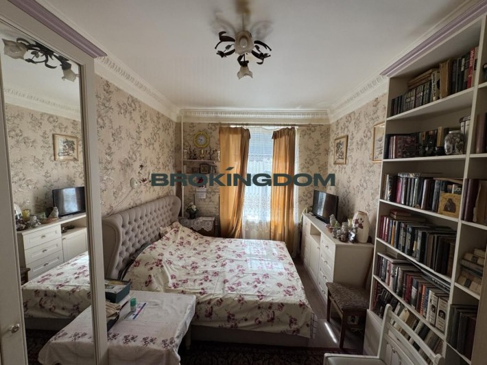 Продам 2х кімнатної квартири в центрі Києва. Вул Обсерваторна 13/15 - фото 1