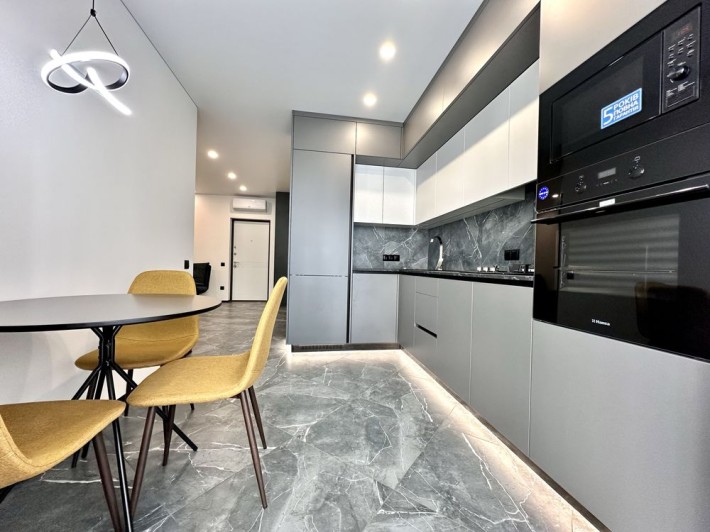 Продам дизайнерскую 2к квартиру ЖК Счастливый 2 - фото 1