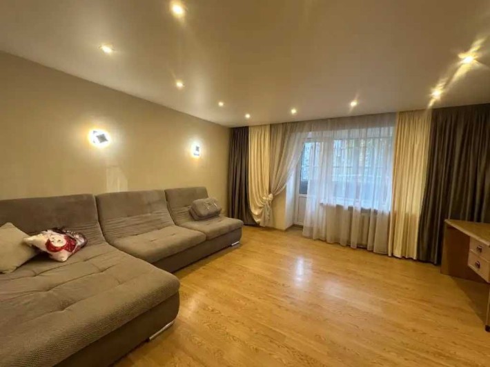 Продам 4к квартиру ул. Гетьмана П. Дорошенко, 12, ж/м Победа 5 - фото 1