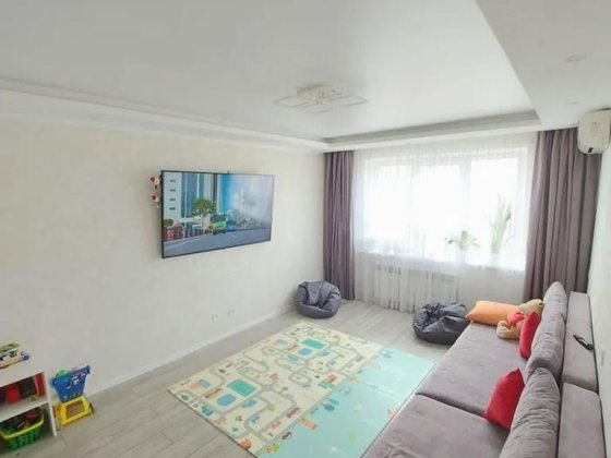 Продам 3-комн квартиру в районе Семафорная ул. Днепр