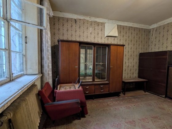 Срочно! Продаж под коммерцию! 1 кім кв. ЦЕНТР. ЧЕРВОНА ЛІНІЯ. Днепр