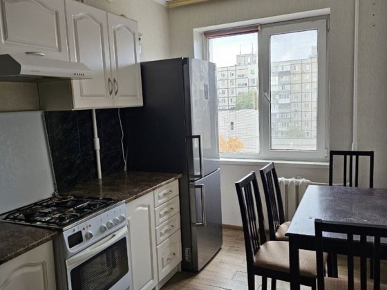 Зх комнатная квартира Победа (бульвар) 49000 ус. ед. Днепр