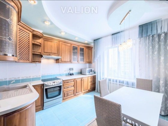 Держмолодьжитло, 2-кімнатна  на вул. Пчілки Олени, 2-Б, Дарницький р-н Киев