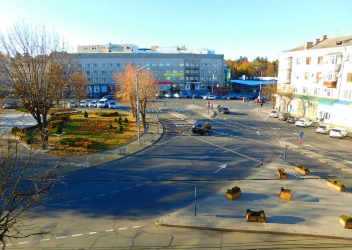 Продається 3к квартира в самому Центрі міста! - фото 1