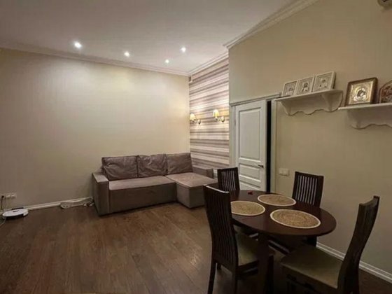 Продам 2-комн квартиру в районе Осенняя ул. Днепр