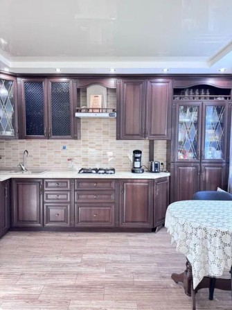 Продам 3-комн квартиру в районе Червоного Казачества ул. - фото 1
