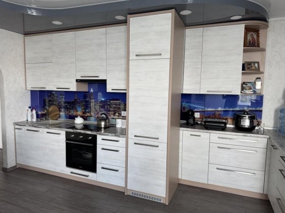 Продам 3-комн квартиру в районе Луговская ул. Днепр