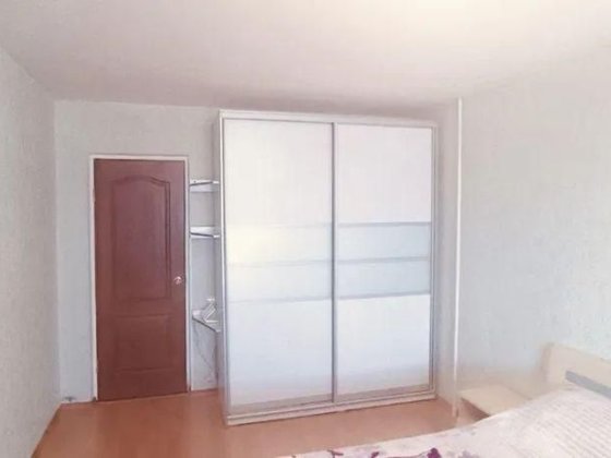 Продам 3-комн квартиру в районе Донецкое шоссе Днепр