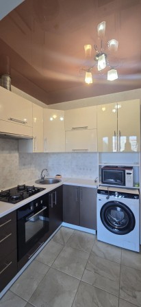 Продаж квартири з автономном опаленням та паркомісцем - фото 1