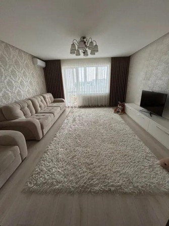 Продам 3-комн квартиру в районе Дарницкая ул. - фото 1