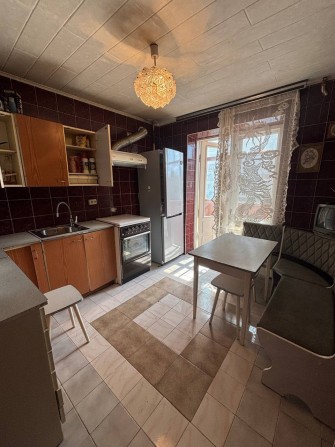 Продам 2к ул. Титова Центр Города - фото 1