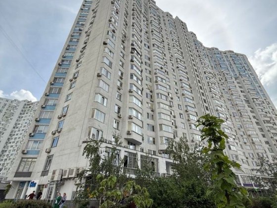 Без % 4 кімн. квартира Київ, Осокорки, Чавдар 13 Київ