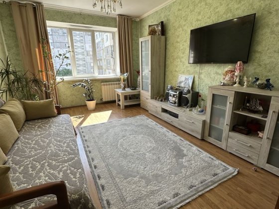 Продам 3-к Троещина ул.Сержа Лифаря Закревского Оноре де Бальзака Киев