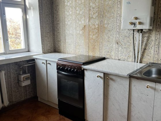 Продам 1 к квартиру по Победе, район Вознесеновского рынка. Запорожье