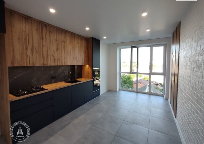 Шикарна квартира у Forest Home на Слов'янці - фото 1