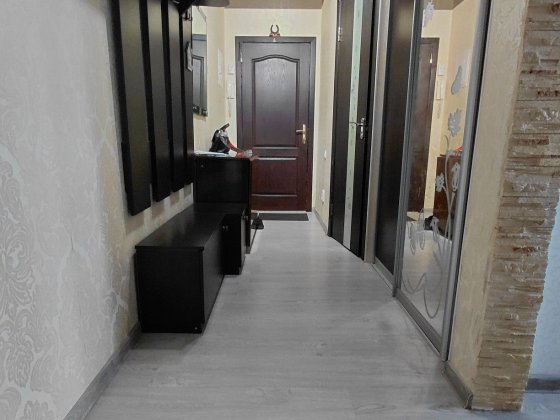 Продається 3-кім квартира по вул.Героїв 93 бригади .Ціна 32000уе.Торг.