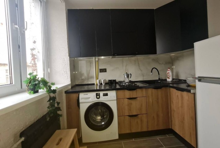 Продам 2 кім в центрі Грушевського - фото 1