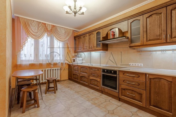 Продаж квартири на вул. Срібнокільська, Дарницький р-н - фото 1