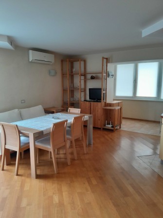 Продаж 2к вул Ломакіївська 4(Мічурина)Печерський  рн,м.Звіринецька - фото 1