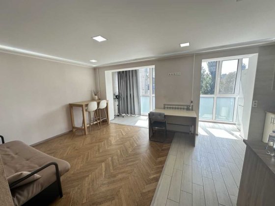 Продаж 1к квартири Печерськ ст.м. Кловська Кловський узвіз 20 Киев