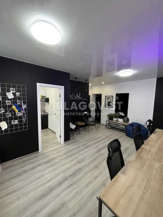 Продаж квартири або офісу 54 кв.м.  для життя чи бізнесу! - фото 1