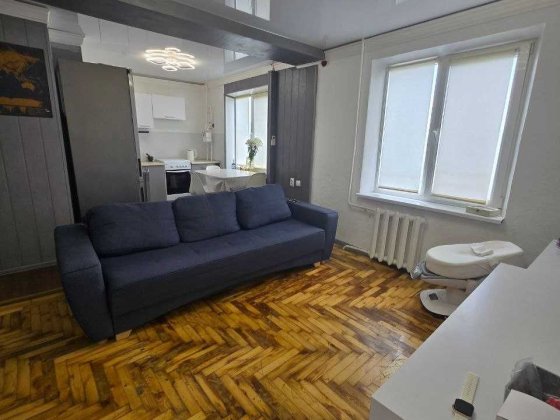 Продаж 3-кімнатної квартири з євроремонтом, Космос